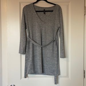 Influence V neck mini dress. Heather gray. Size M/L. Never worn, like new.
